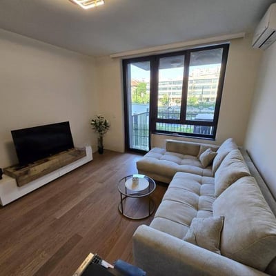 Alquiler de un elegante apartamento de 2 habitaciones, 55 m², BW Quartet Residence, Belgrado, Serbia